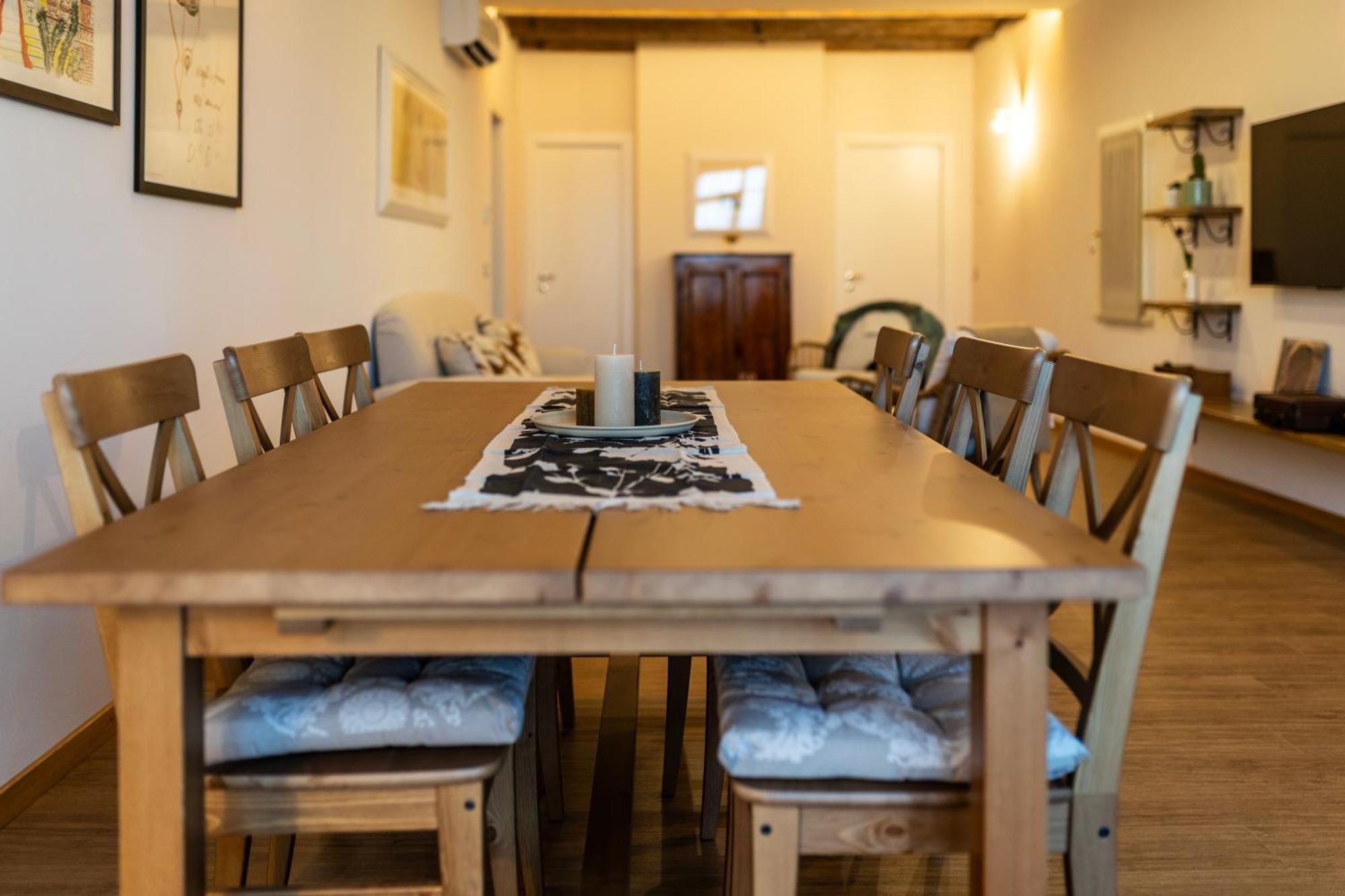 Palazzo Gessi Room And Breakfast Borghi Exterior foto