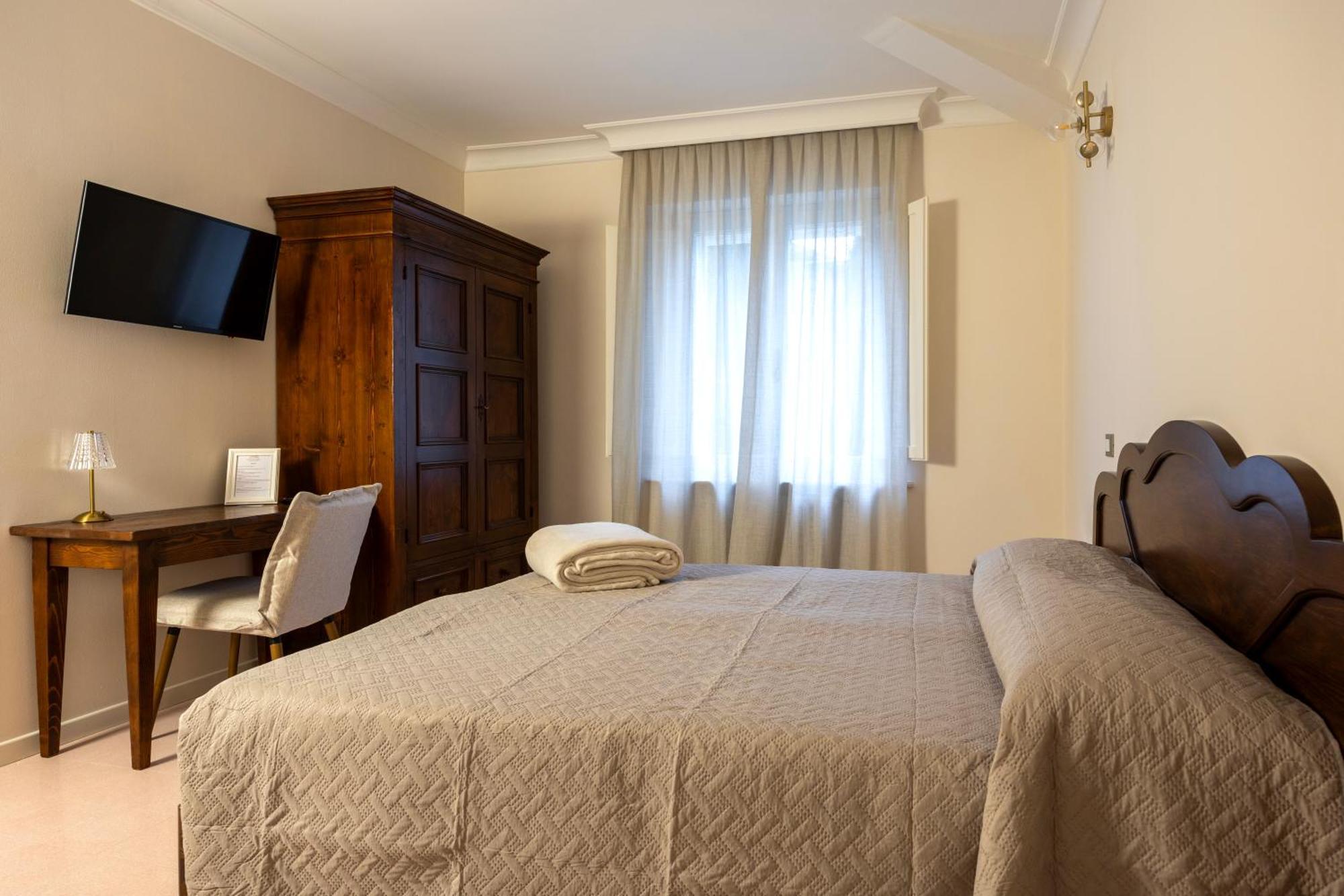 Palazzo Gessi Room And Breakfast Borghi Exterior foto