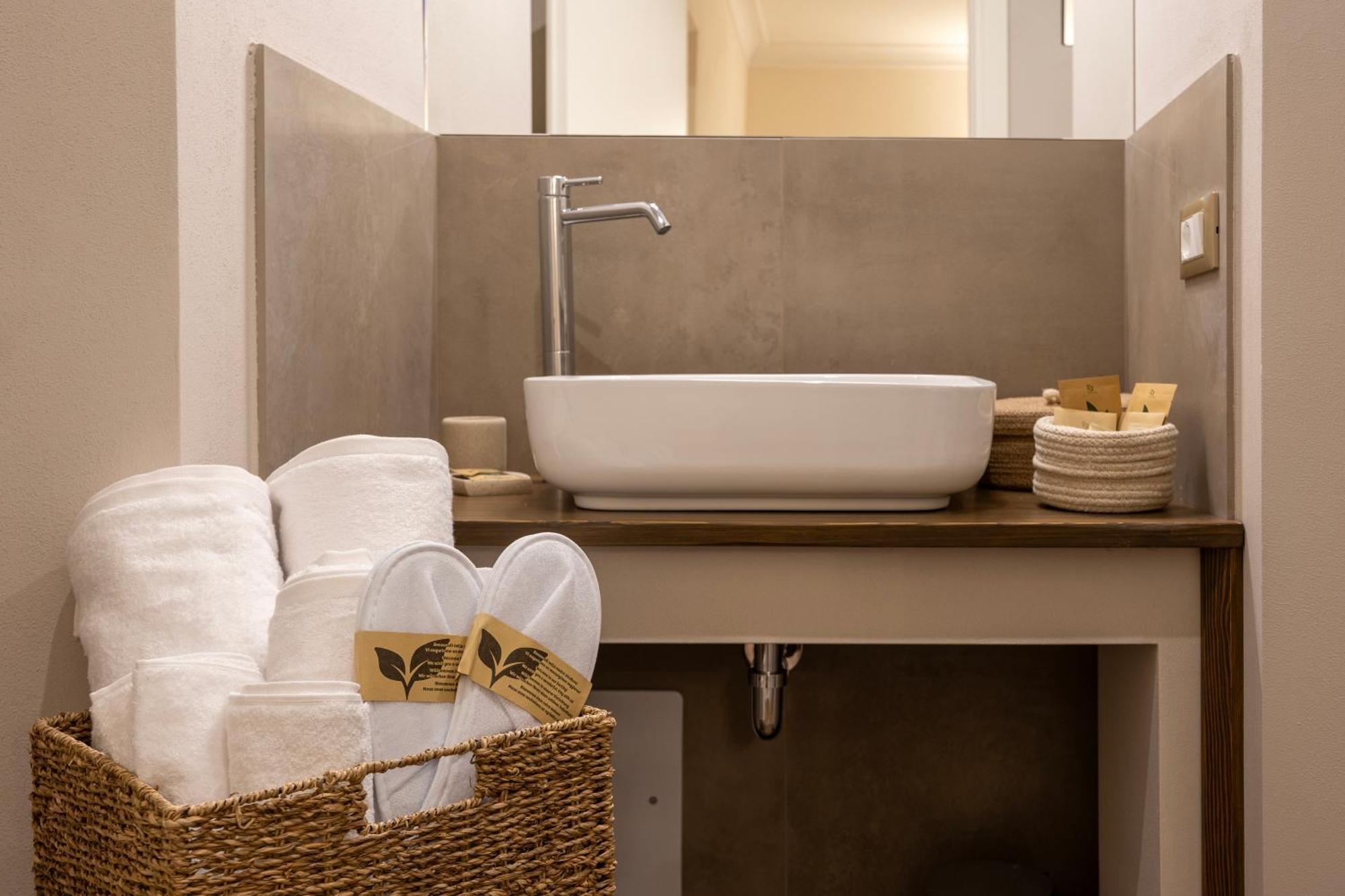 Palazzo Gessi Room And Breakfast Borghi Exterior foto