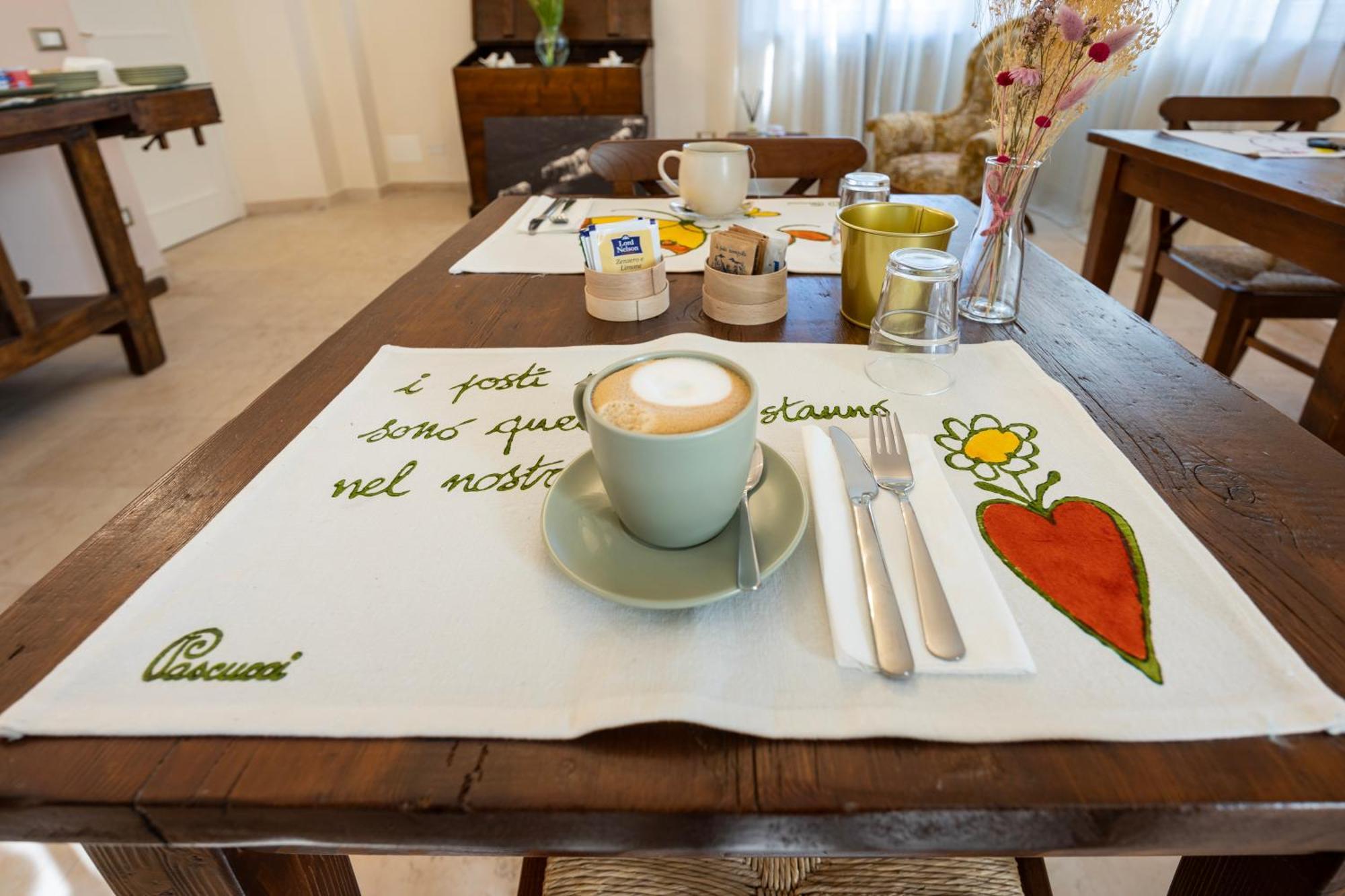 Palazzo Gessi Room And Breakfast Borghi Exterior foto
