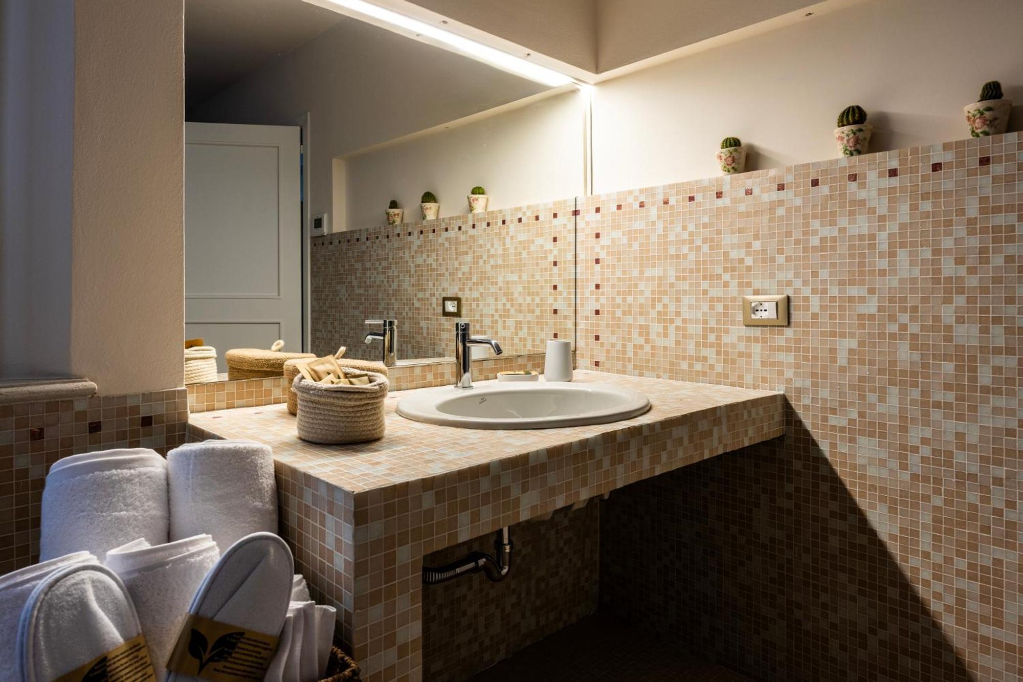 Palazzo Gessi Room And Breakfast Borghi Exterior foto