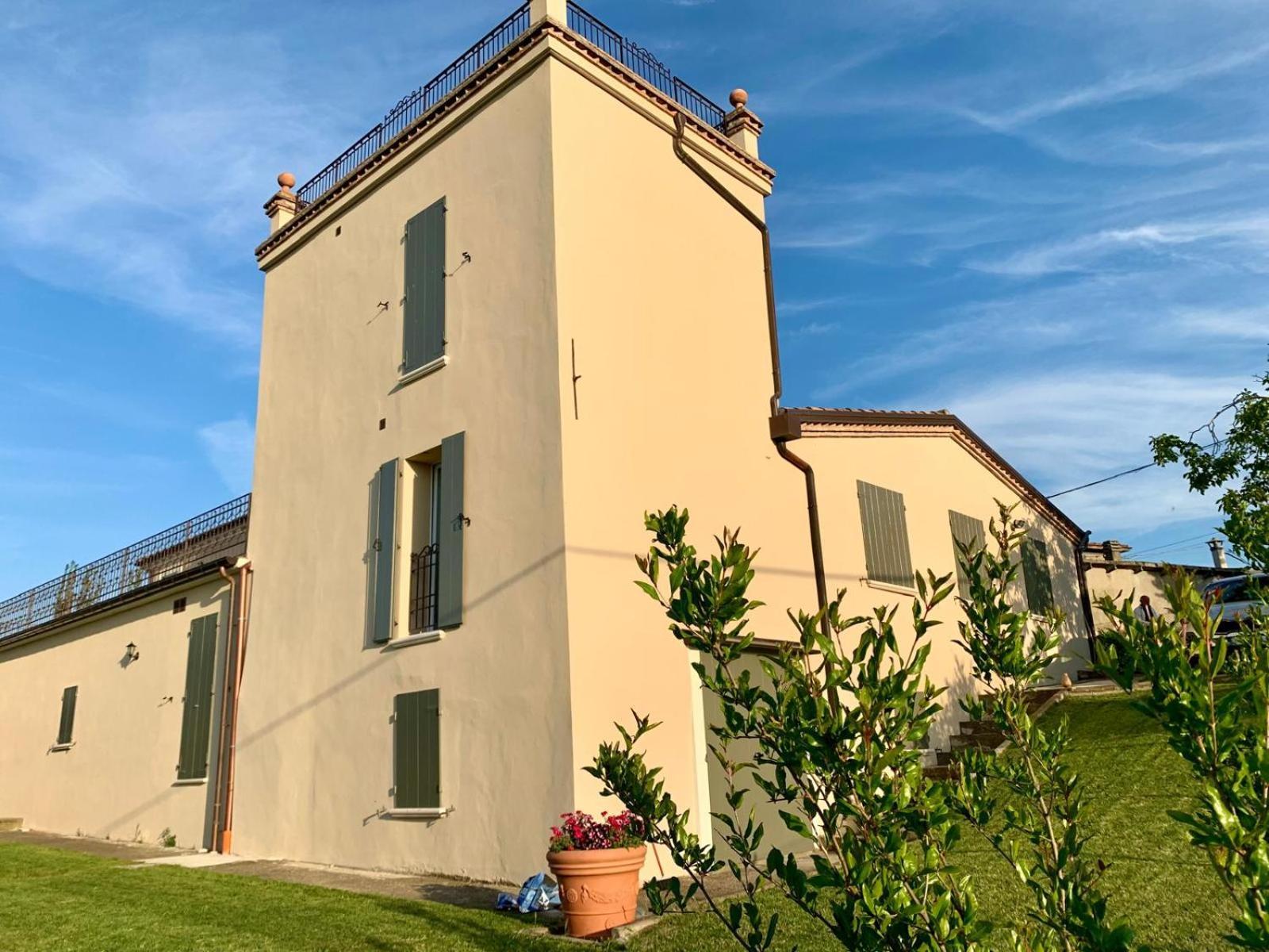 Palazzo Gessi Room And Breakfast Borghi Exterior foto